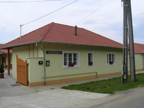   - Rita Vendégház Tokorcs