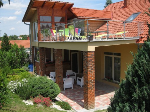   - Romantika Apartman Sárvár